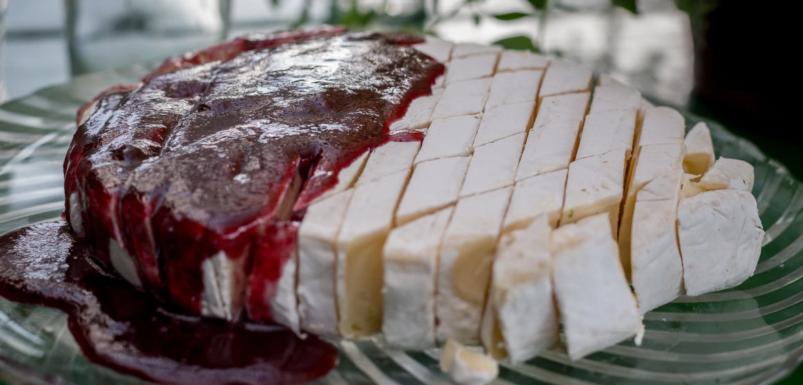 Cinco dicas para você harmonizar vinho e queijo aí na sua casa