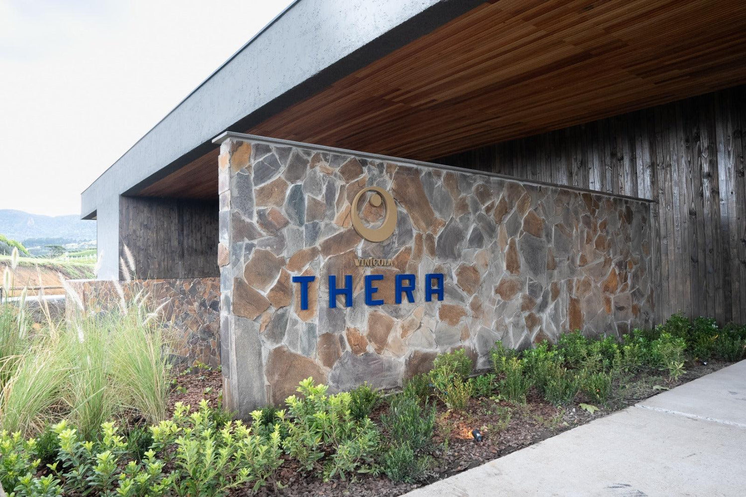 Vinícola Thera inaugura sede própria e lança condomínio residencial