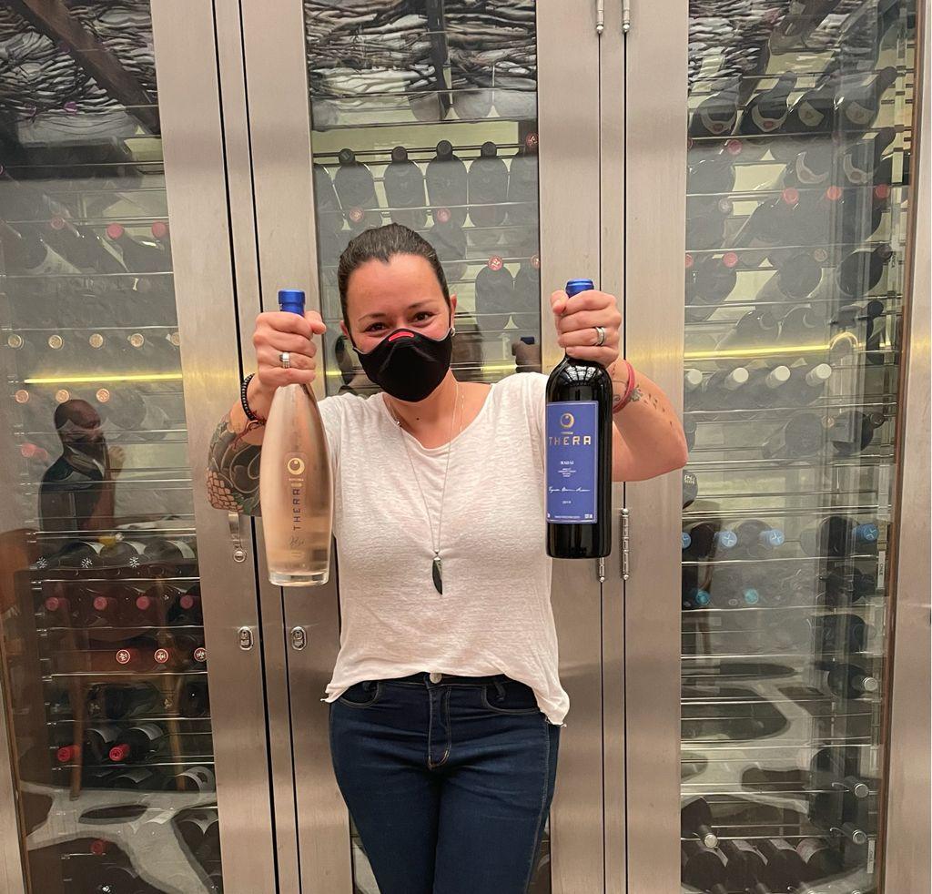 Carta de vinhos no Maní