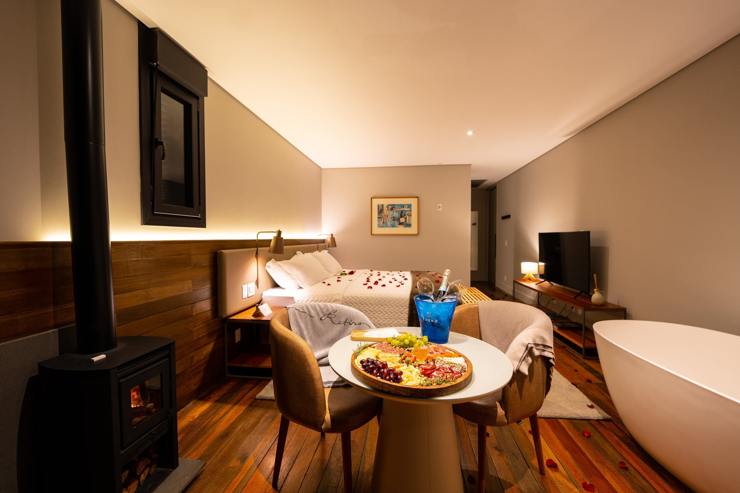 Dia dos Namorados: Jantar Romântico e Hospedagem na Serra Catarinense