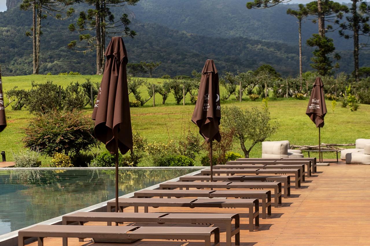 Piscina em meio aos vinhedos: um convite para o verão na Serra Catarinense